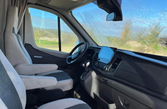 Ford CHALLENGER challenger image