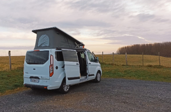 FORD COMPACT DREAMER image