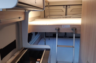  SUNLIGHT CLIFF image