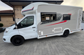 FORD CHALLENGER GRAPHITE EDITION image