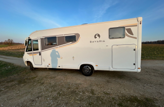  BAVARIA INITIAL image