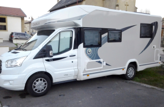 FORD CHAUSSON TITANIUM EDITION image