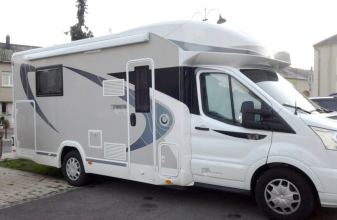 FORD CHAUSSON TITANIUM EDITION image