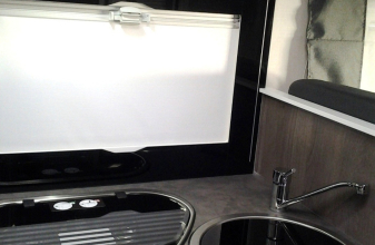 FORD CHAUSSON TITANIUM EDITION image