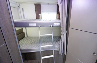 Ford CHALLENGER TRIGANO image