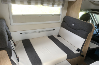 Ford CARAVANS INTERNATIO. Horon GO 77M image