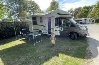 FORD CHAUSSON FLASH image