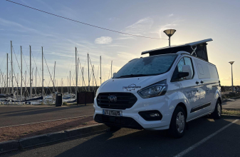 FORD CAMPEREVE COMPACT image