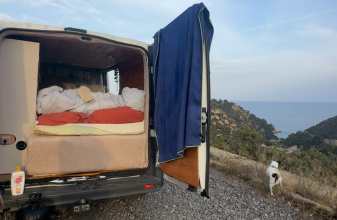 RENAULT STYLEVAN BASE RENAULT TRAFIC image