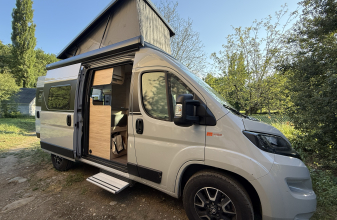 PEUGEOT KNAUS VAN TI image