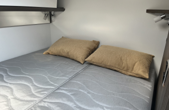 Ford BENIMAR YRTEO 840 image