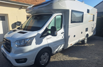 Ford CARAVANS INTERNATIO. XT 74