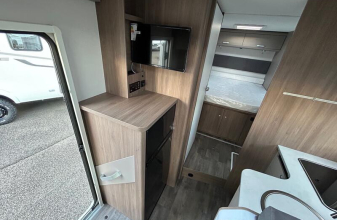 Ford CARADO T 449 edition 24 image