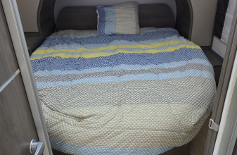 FORD CHALLENGER GRAPHITE EDITION image