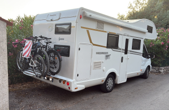 Ford CI AUTOHOMES HORON GO 77 M image