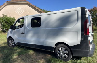 RENAULT FONT VENDOME ESCAPADE image