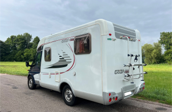 Ford ERIBA Van 546 image