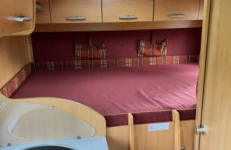 Ford ERIBA Van 546 image