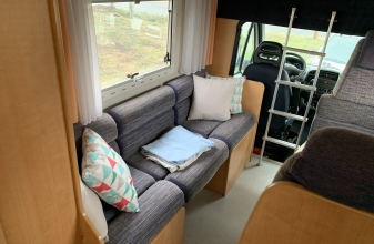 Ford CHALLENGER 171 image