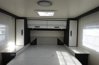 Ford MC LOUIS MC4 379 image