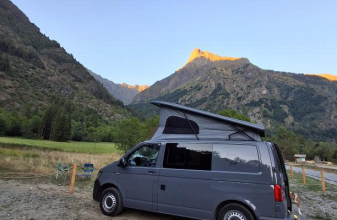 Volkswagen TRANSPORTEUR T6 image