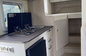 FORD BURSTNER NEXXO image