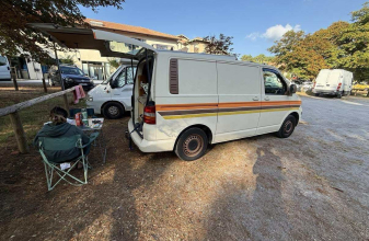 Volkswagen TRANSPORTEUR T5 image