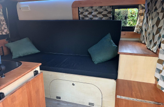 Ford AUTRE Custom image