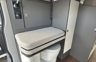 Ford CAMPEREVE Transit custom  image