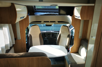 Ford CI AUTOHOMES 94 XT image