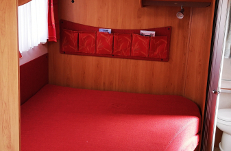 Renault ERIBA Jet 696 image