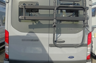 Ford BURSTNER C590 image