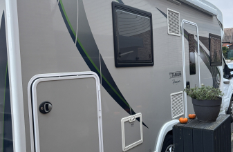 Ford CHAUSSON 720 Titanium Prenium image