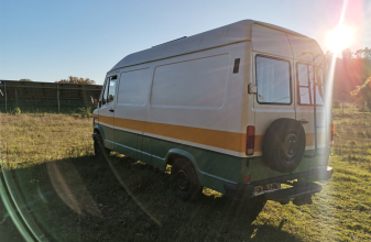 Mercedes AUTRE 207d image