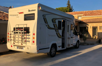 FORD BENIMAR TESSORO image