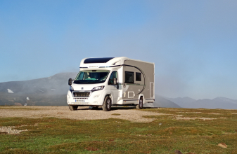 Peugeot CHAUSSON 724 Etape Line image