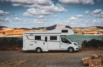 Ford CI AUTOHOMES HORON GO 77 M image