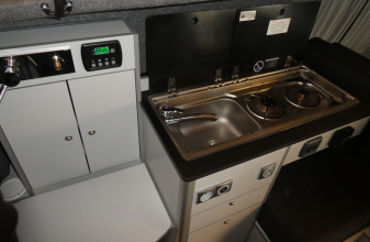 Peugeot STYLEVAN Expert 180CV, EAT8 image