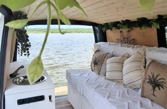 VOLKSWAGEN HANROAD TREK image