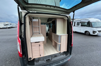 FORD DREAMER VANS image