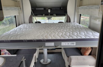 Ford CHALLENGER 380 image