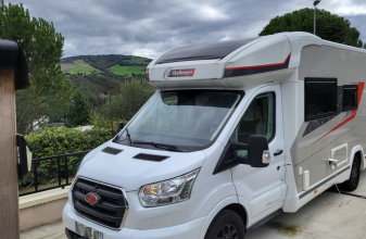 Ford CHALLENGER 380 image