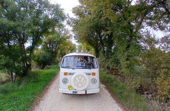 Volkswagen WESTFALIA VOLKSWAGEN COMBI T2B WESTFALIA - PEARL image