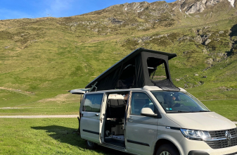 Volkswagen TRANSPORTEUR  T6.1 image