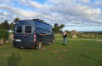 Renault BURSTNER Delphin image