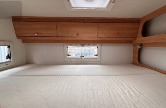 Ford transit Laika X695 image