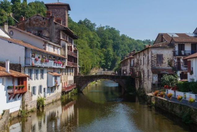 road-trip-pays-basque-interieur-depart-bordeaux